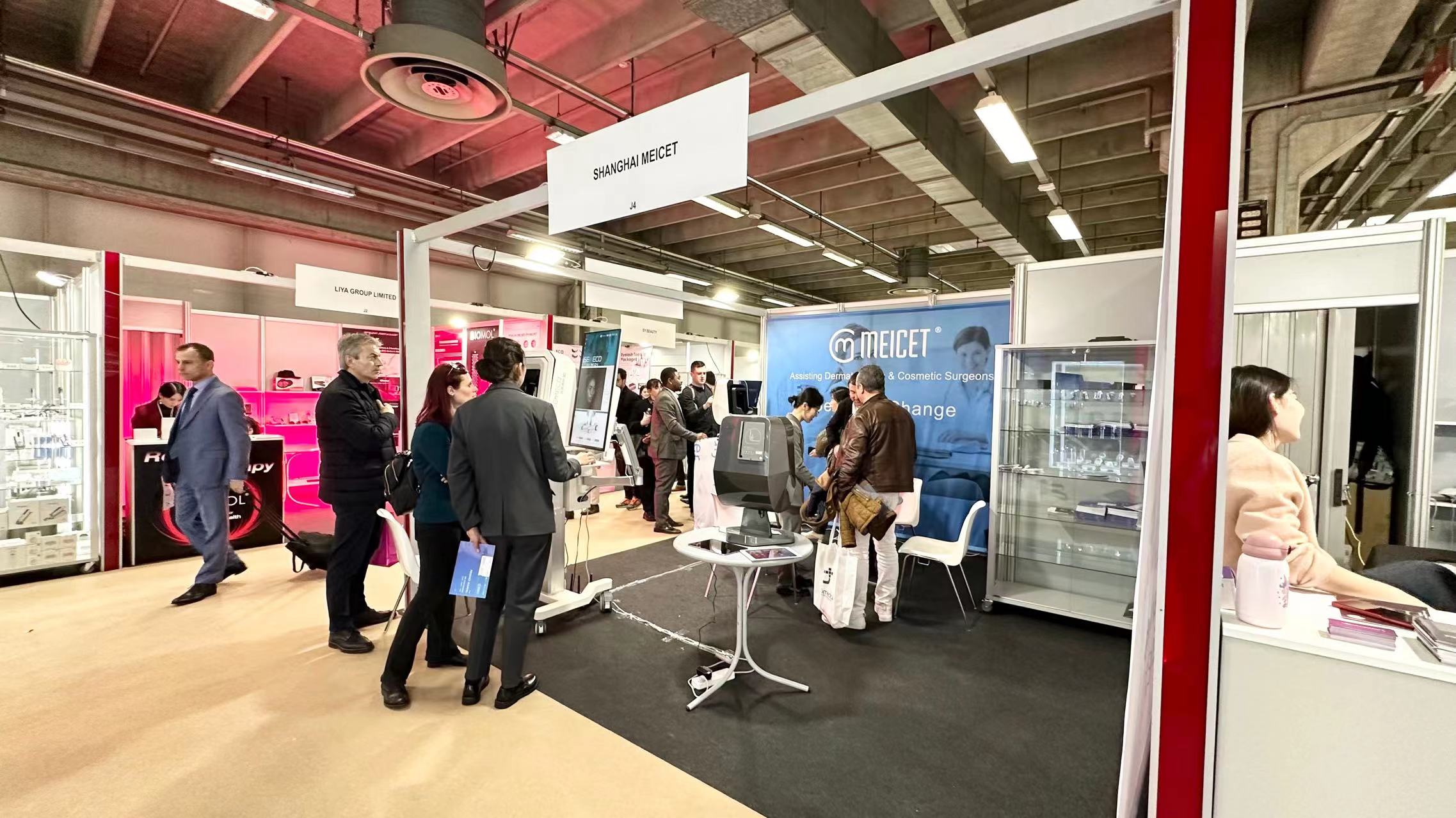 AMWC in Monaco Showcases the Latest Trends in Aesthetic Medicine